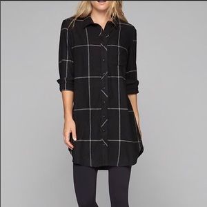 Athleta flannel tunic black and white plaid